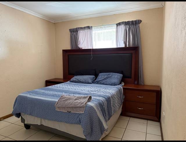 2 BEDROOM APARTMENT FOR SALE IN RUSTENBURG CENTRAL